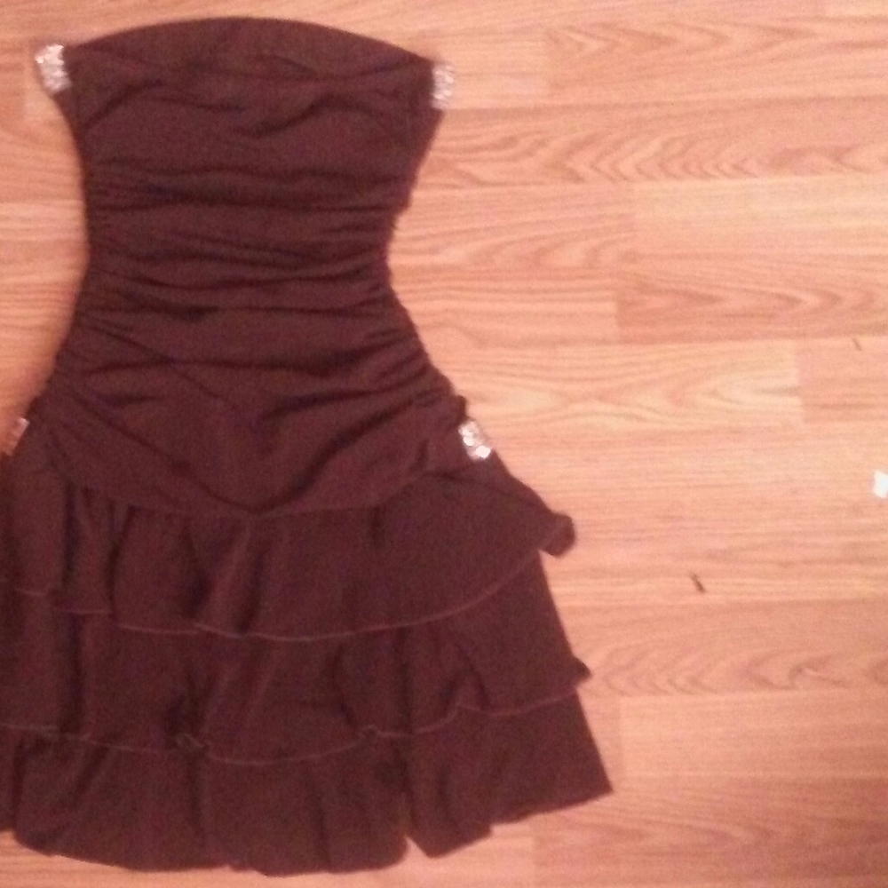 Dress - Picture 4 of 4